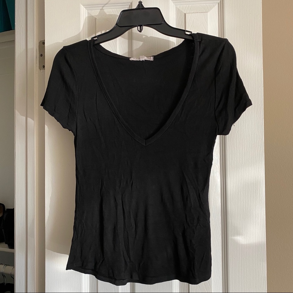 Black tee